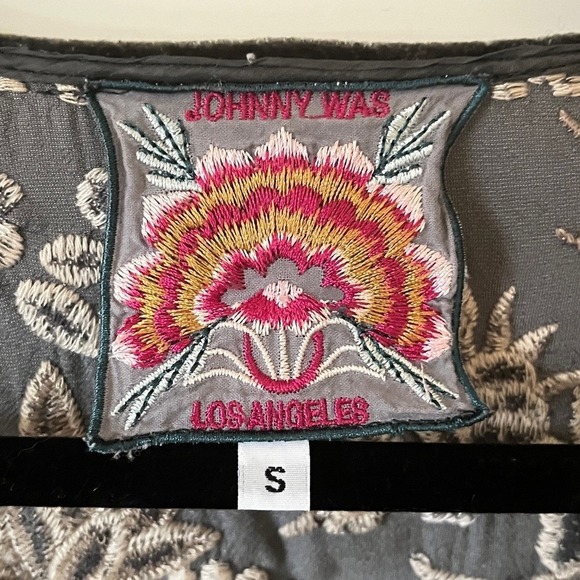 Johnny Was Othilia Embroidered Silk Velvet Kimono Sleeve Dress Gray Sz S - Picture 13 of 15